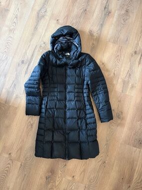 The North Face Women's Black Long Hooded Puffer Coat